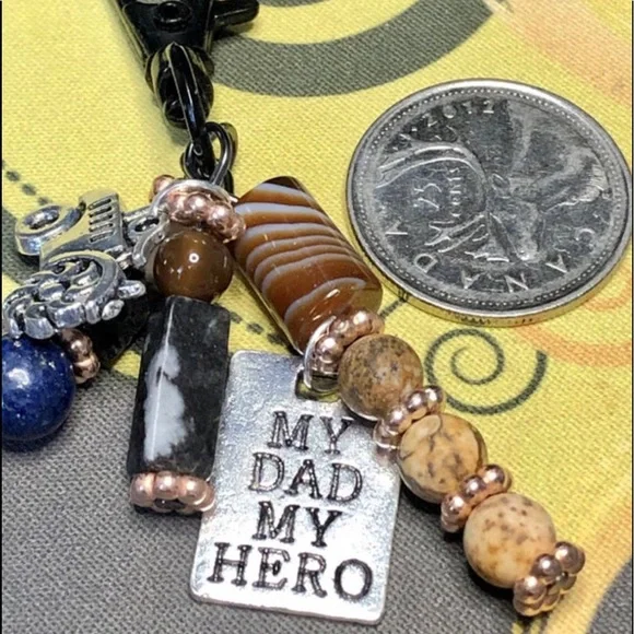 🦸♂️🚜My dad keychain -for him-for valentines? - Picture 9 of 9